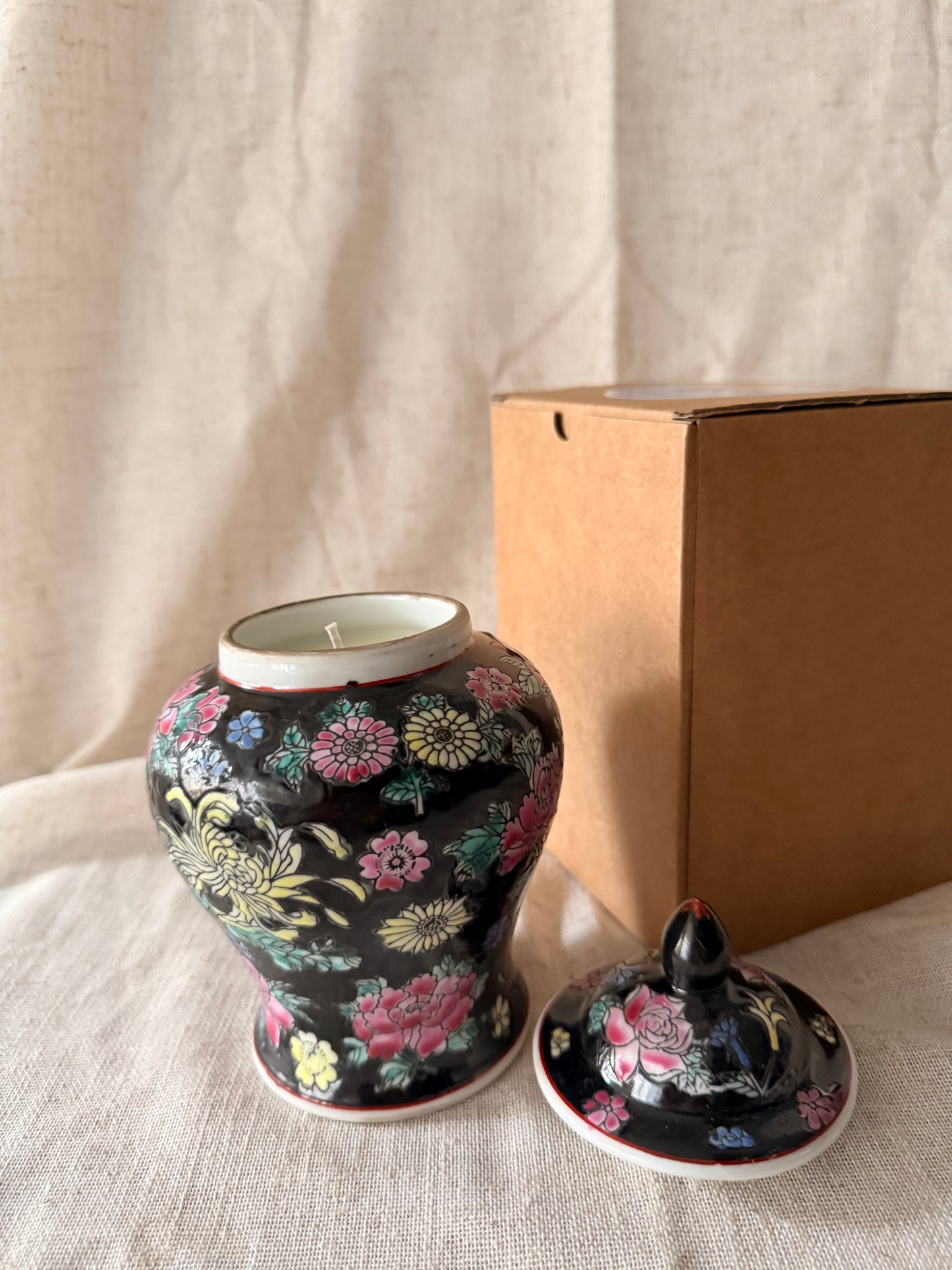 Black floral Temple jar Candle