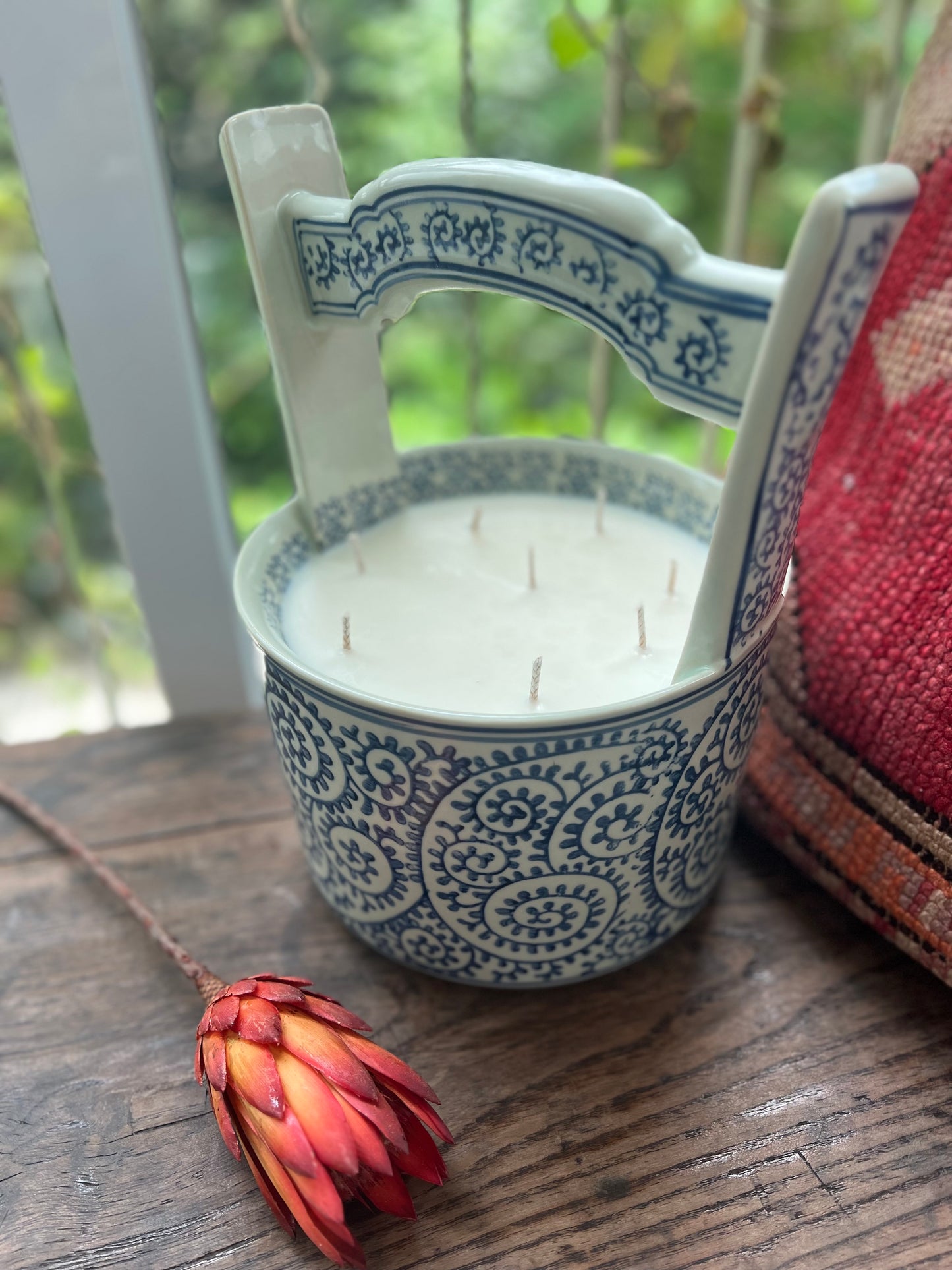 Ceramic blue and white bucket 8 wicks candle