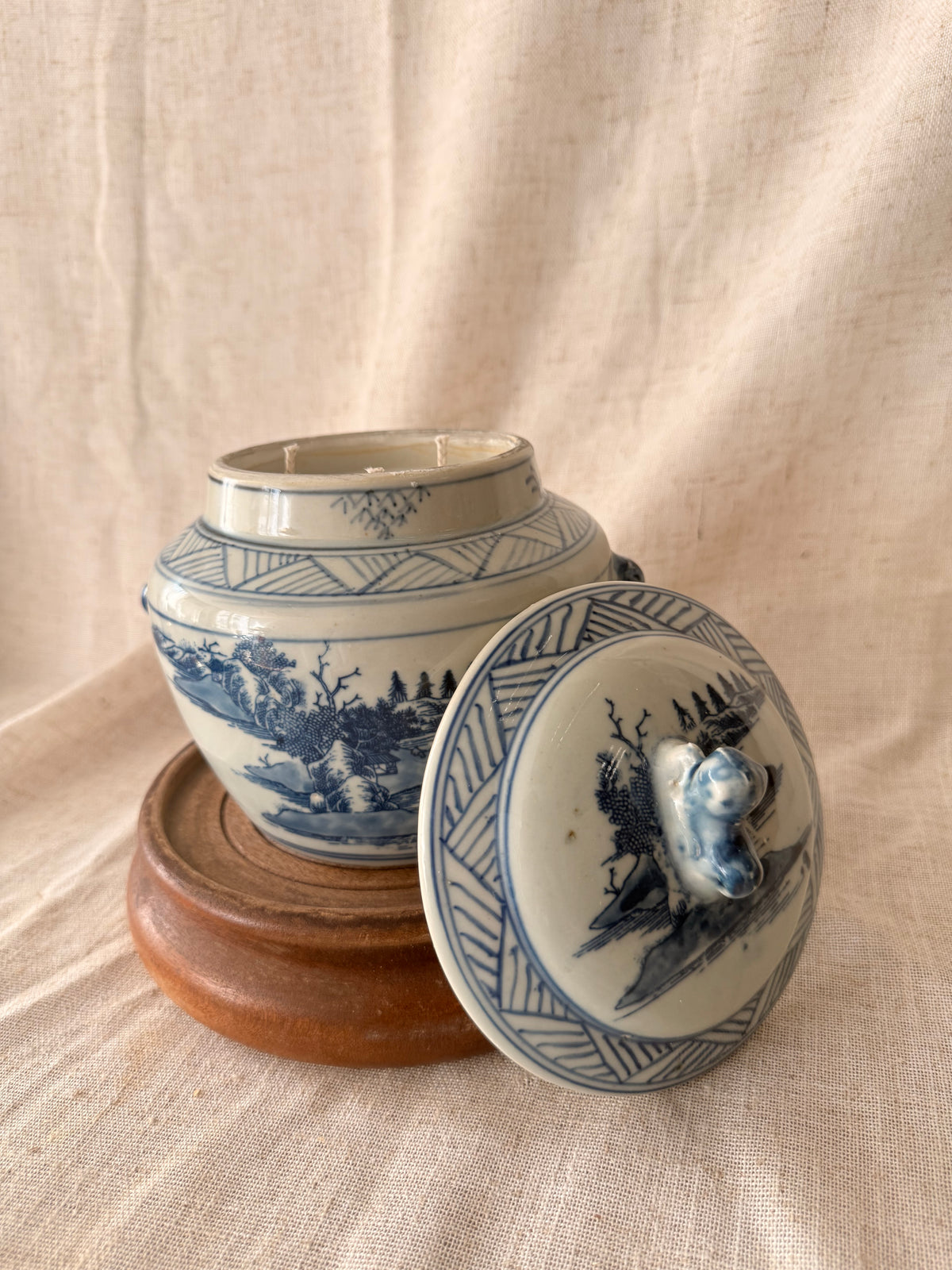 Large blue and white landscape jar Candle