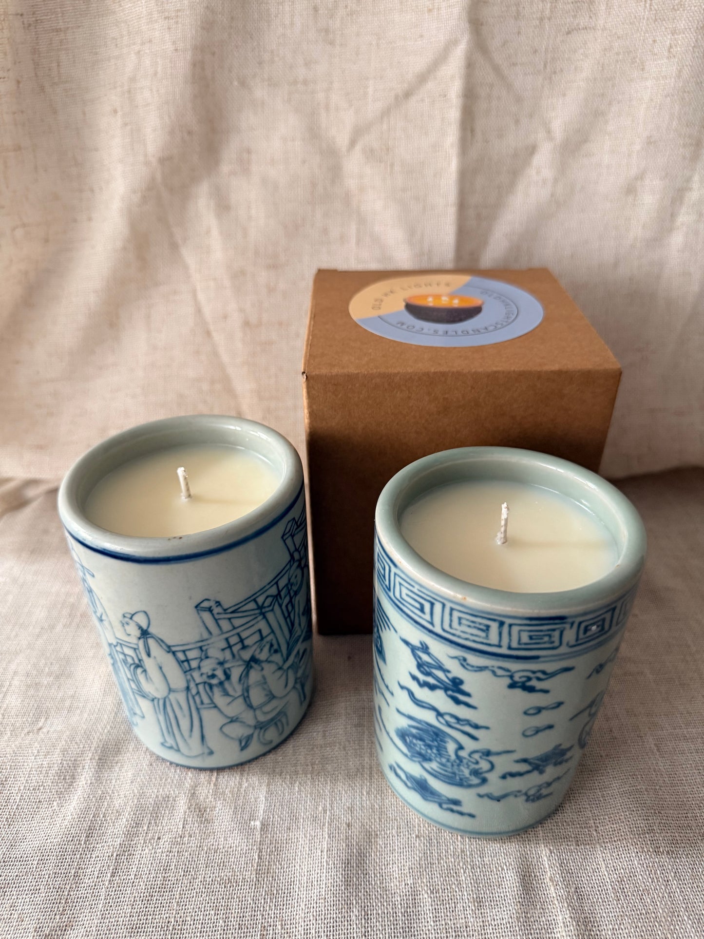 Brush Pot minted blue Candle