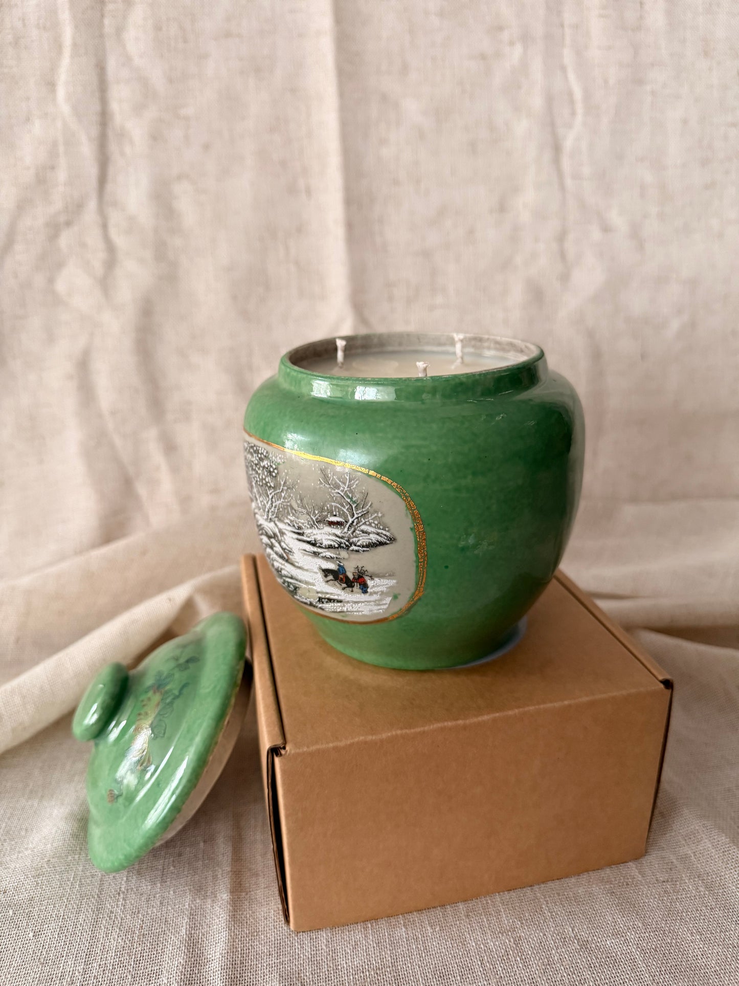 Green round Jar Peony Candle