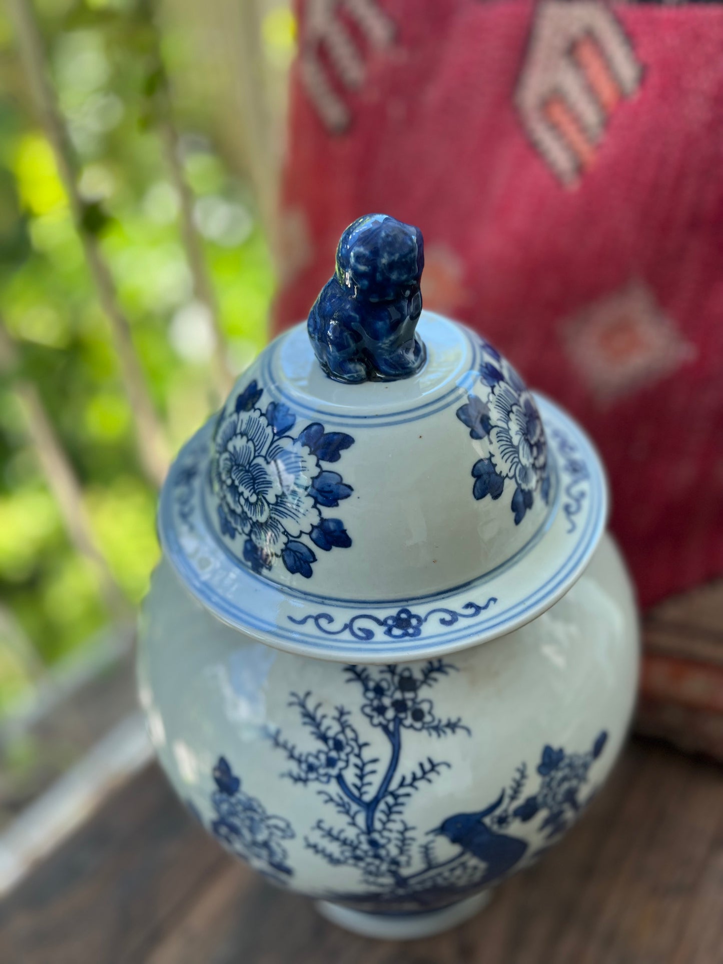 Blue and white pheasant 40cm Temple Jar