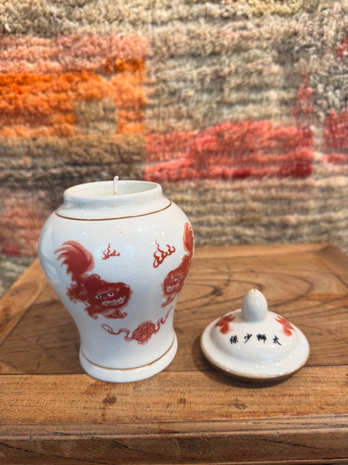 Red lion temple jar 1 wick Candle
