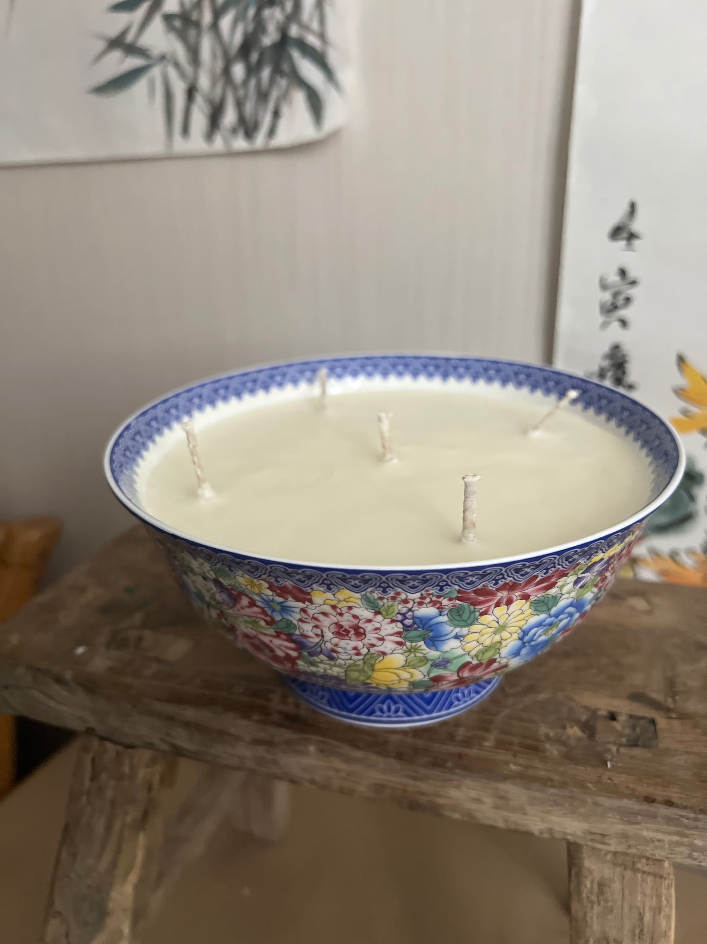 Chrysanthemum blue 5 wicks soup bowl Candle