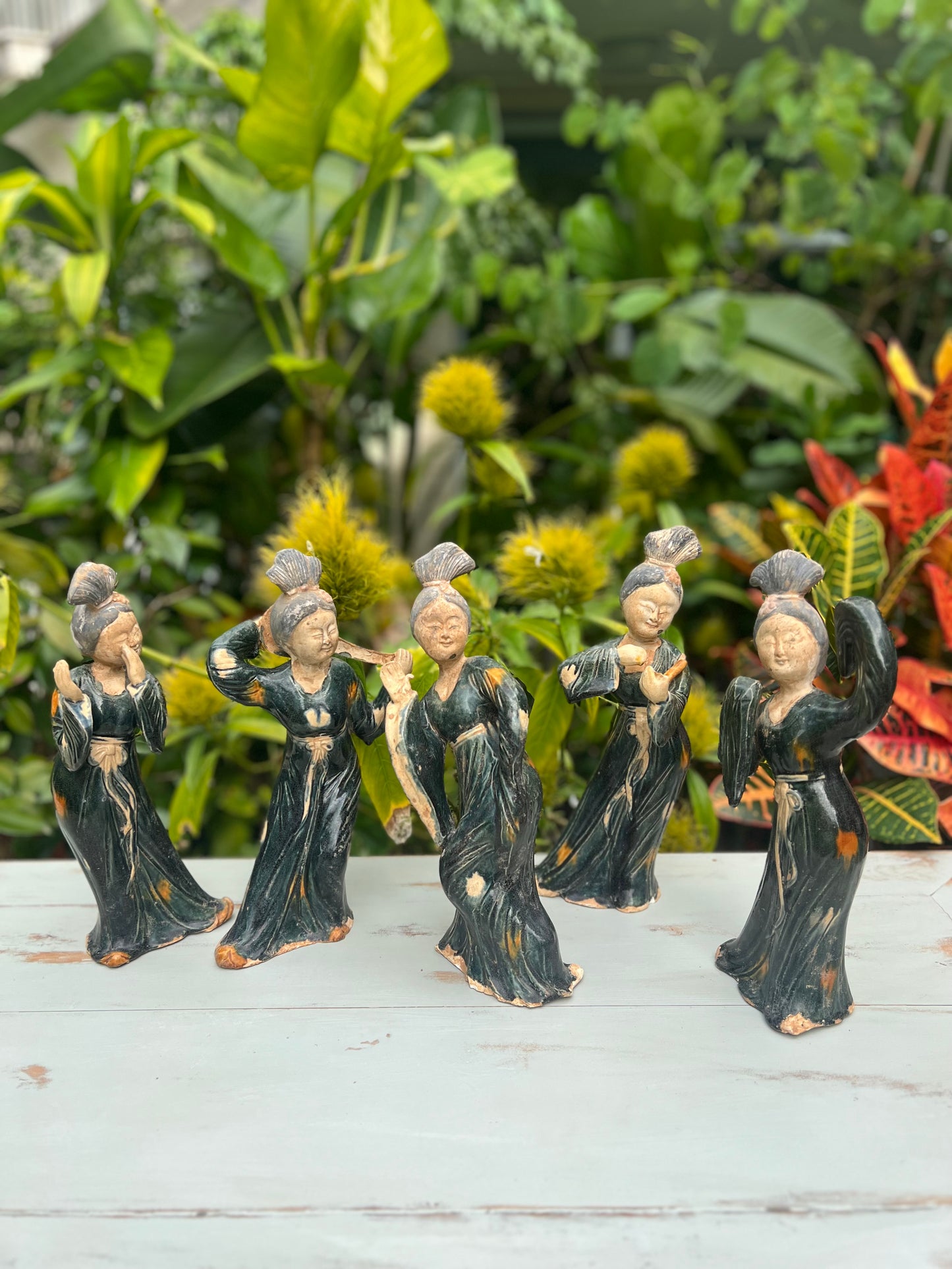 Set of 5 musician and dancer clay Statues