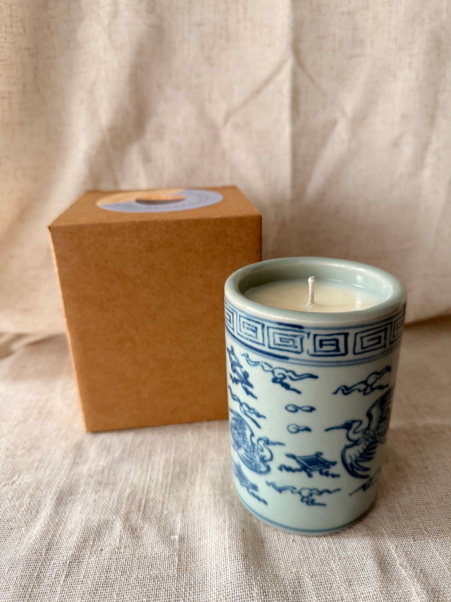 Brush Pot minted blue Candle