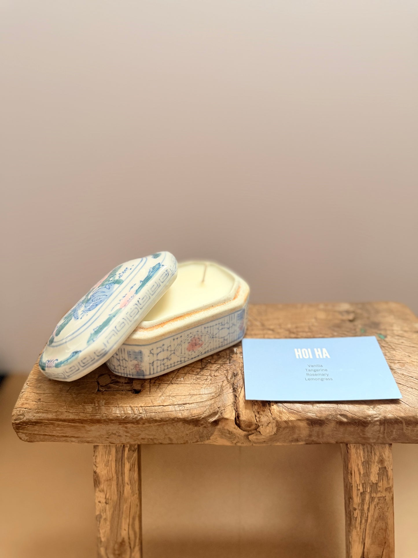 Small pastel porcelain box candle