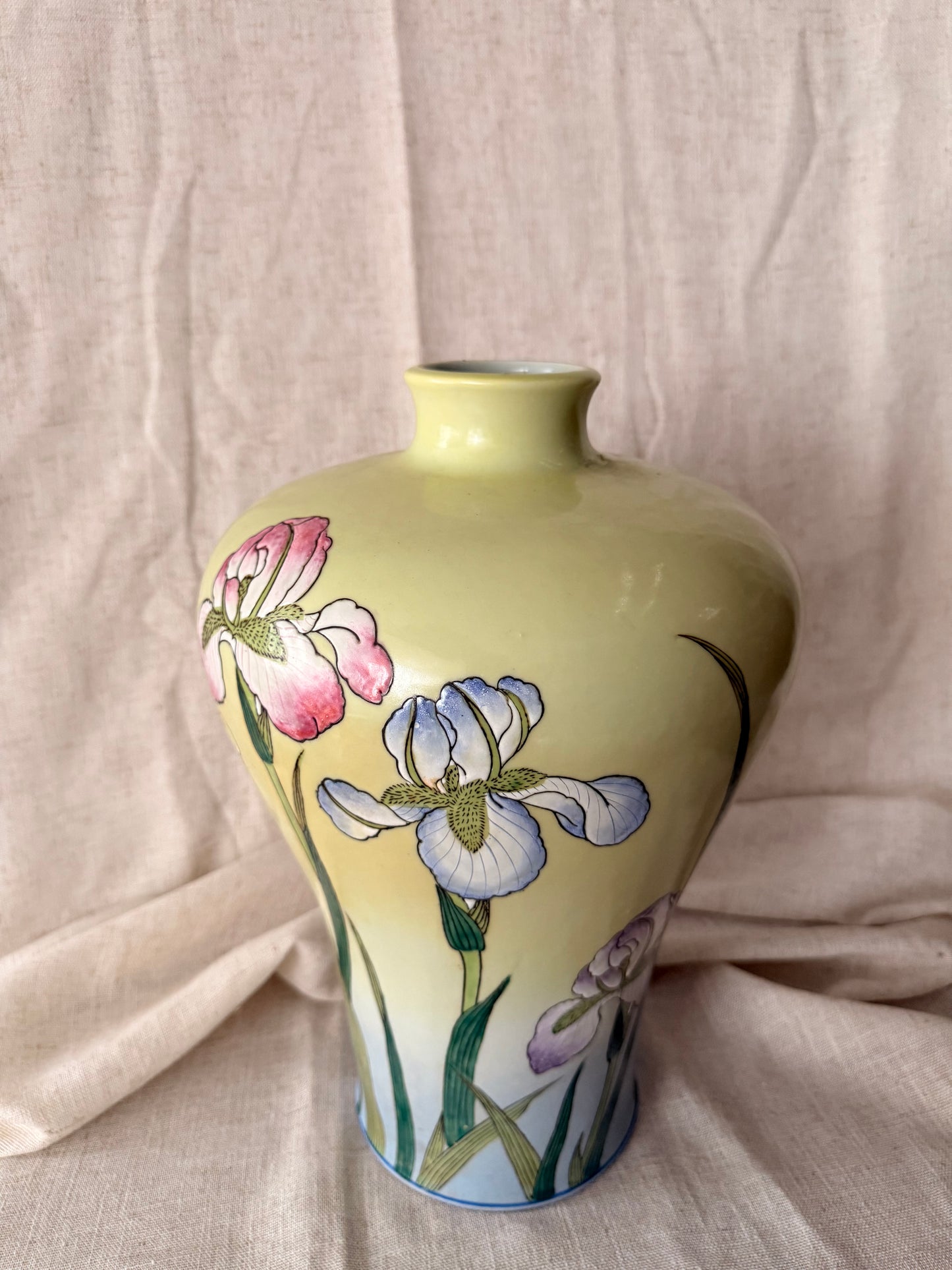 Water Lilies hand-painted in HK pastel Vase