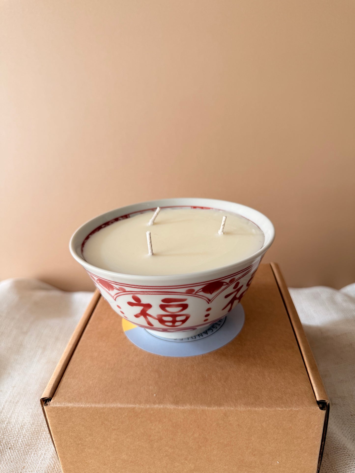 Red character 3 wicks bowl candle