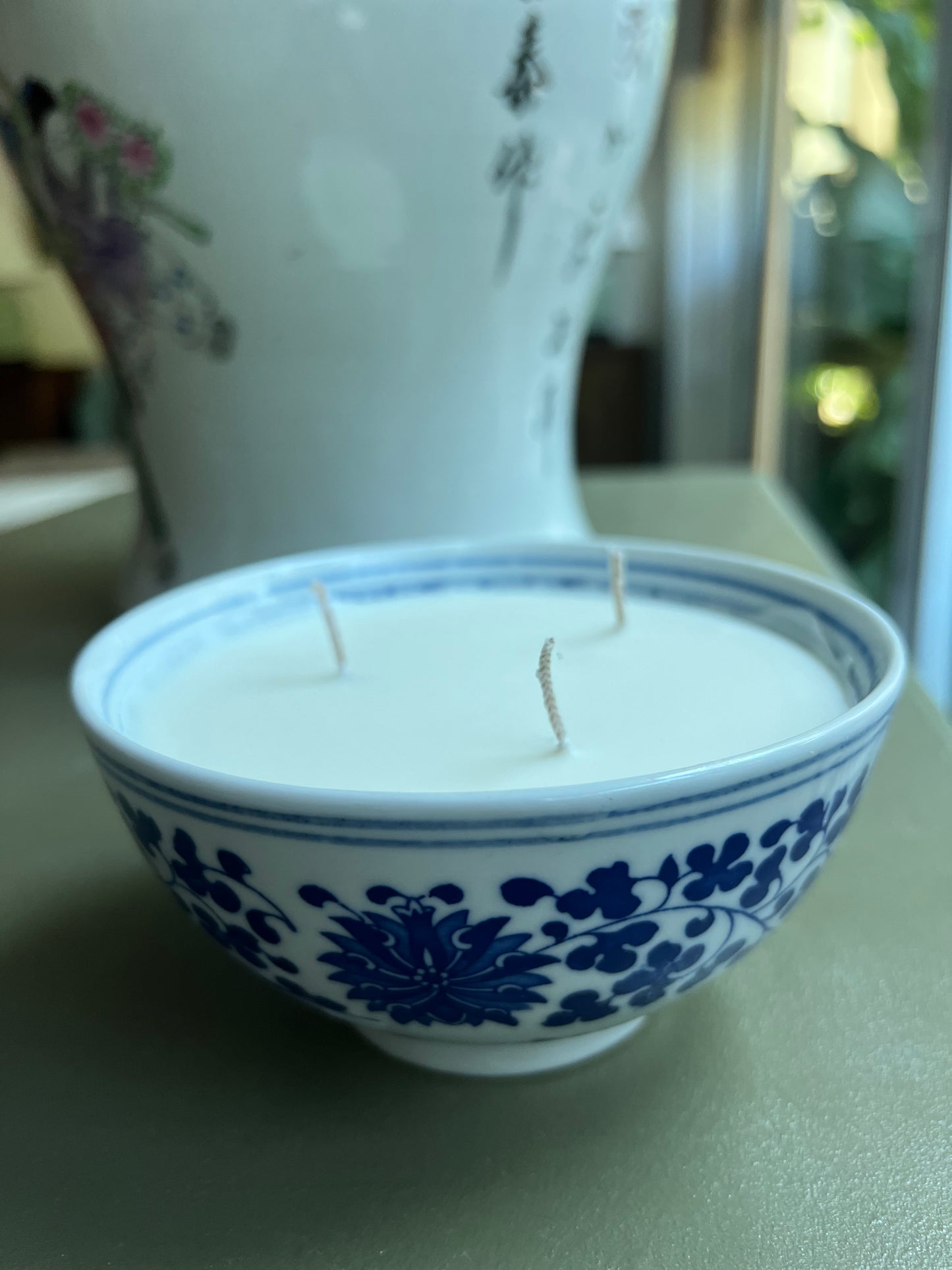 Soup bowl 3 wicks blue and white floral candle